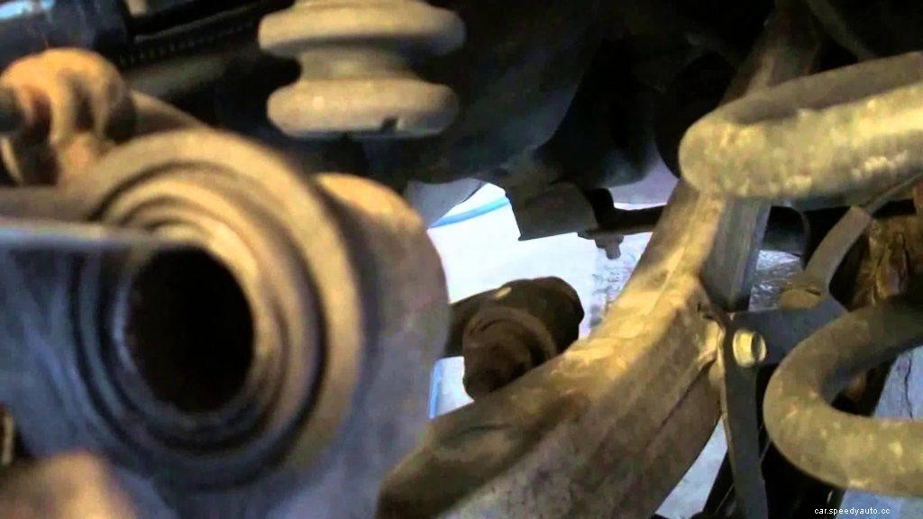 Caliper Piston Won’t Compress: Common Causes & Solutions