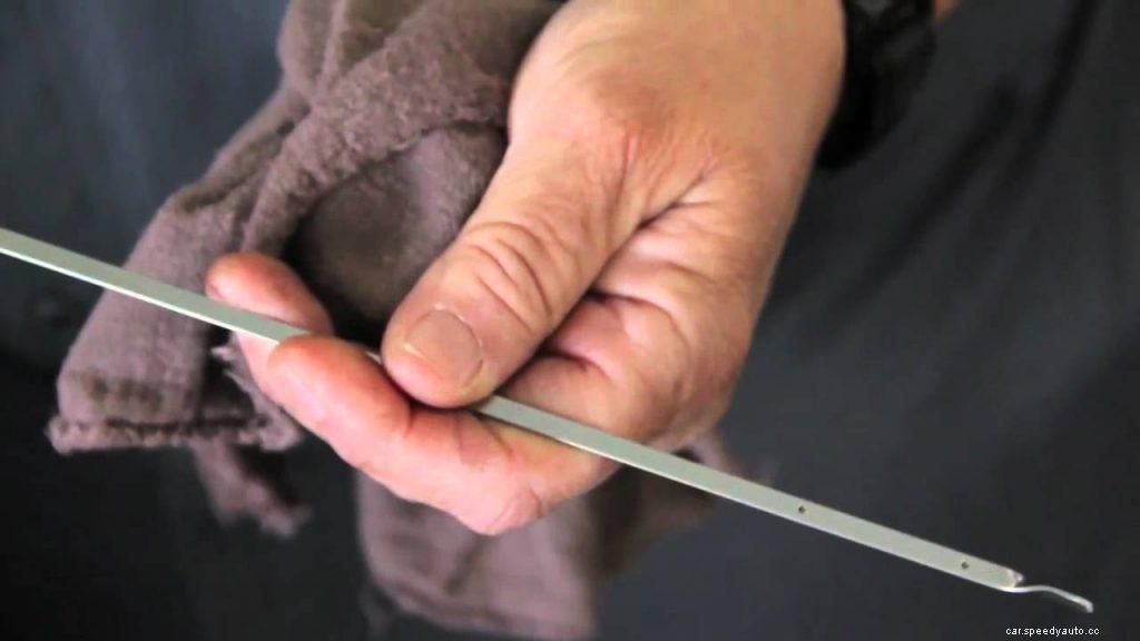 When is The Best Time to Check Oil Level in a Car?