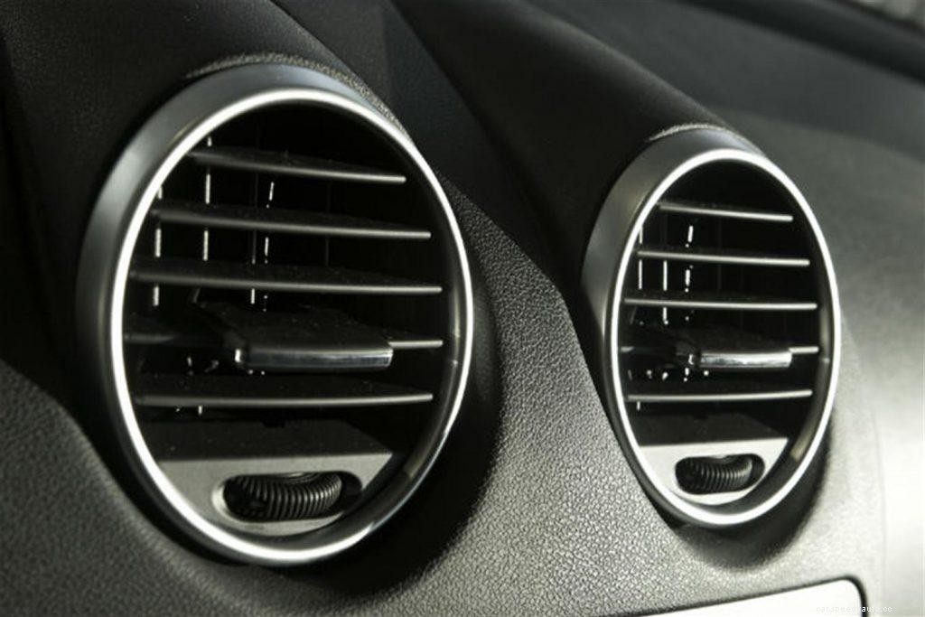 How to Discharge Car AC at Home?