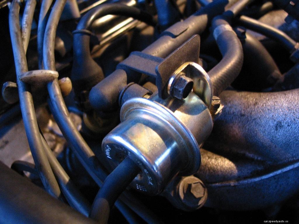 10 Symptoms of a Bad Fuel Pressure Regulator