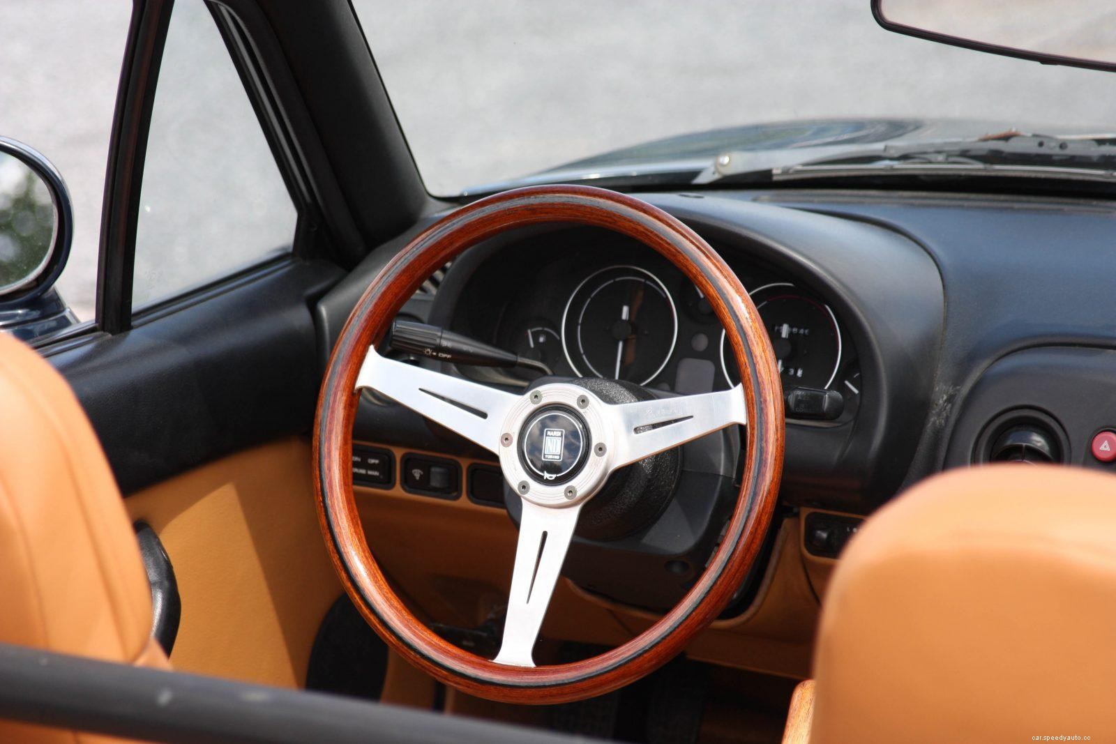 Steering Wheel Off Center: The Causes and The Fixing Methods