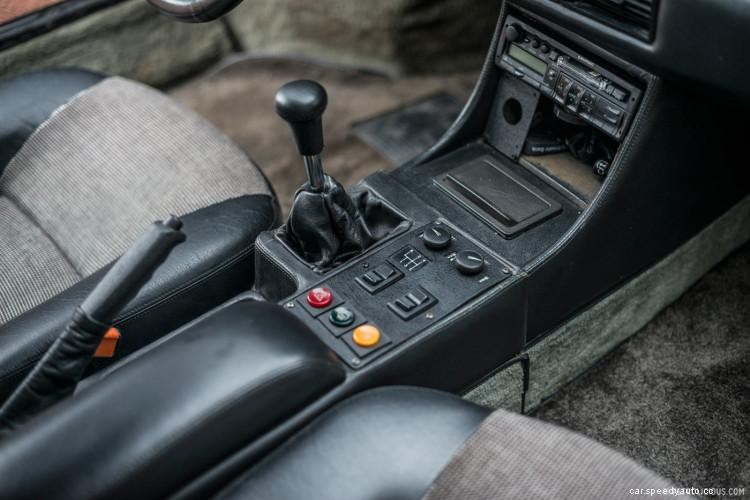 What Is Double Clutching And What Is Its Mechanism?