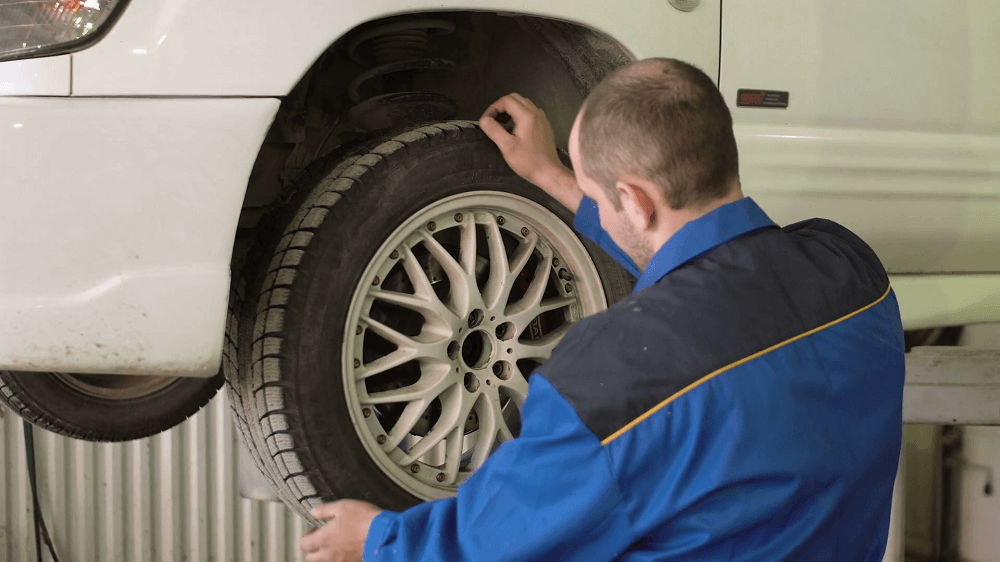 What Happens If Control Arm Breaks While Driving