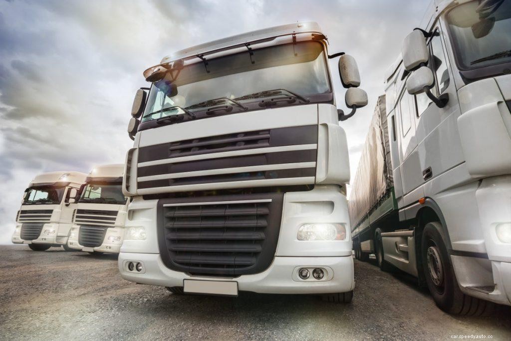 Why Do Some Truck Drivers Turn On Their Headlights In Daytime?