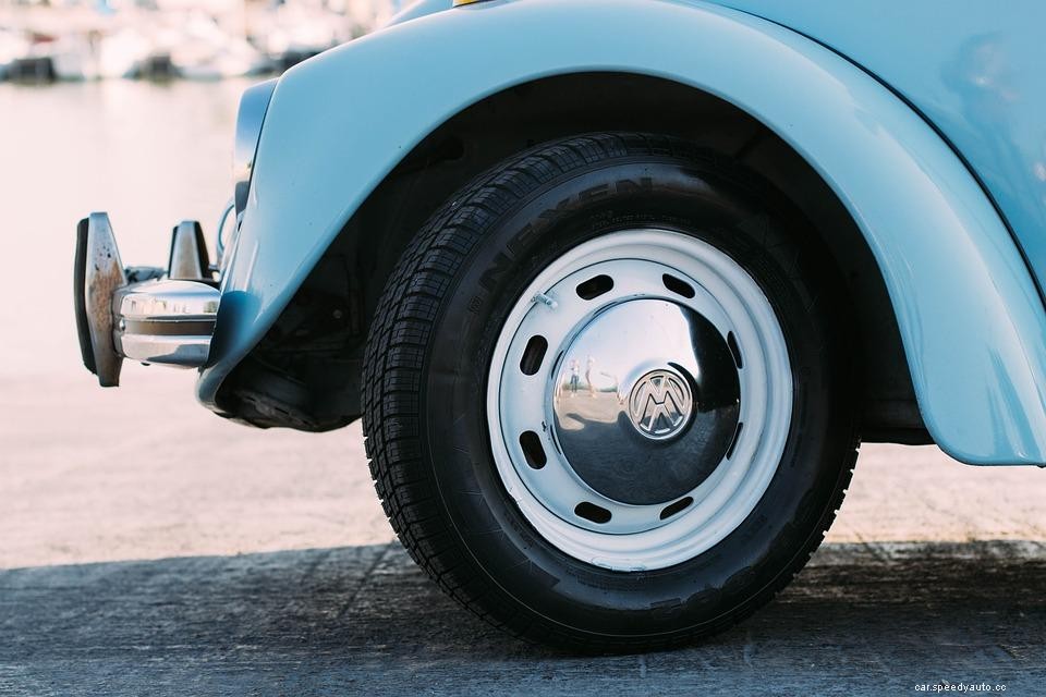 How To Take Air Out Of A Tire? The Stepwise Guide