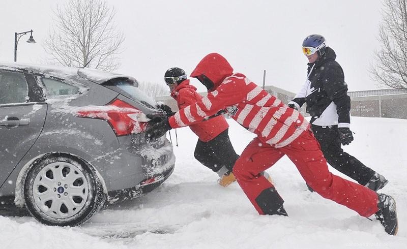 How To Jumpstart A Car Without Another Car?