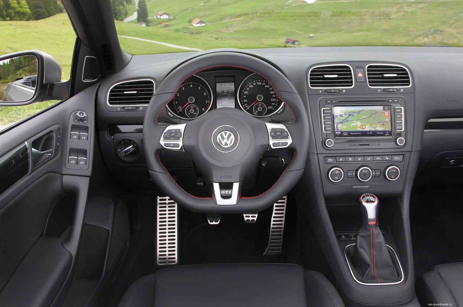 Flat Bottom Steering Wheel – The Benefits