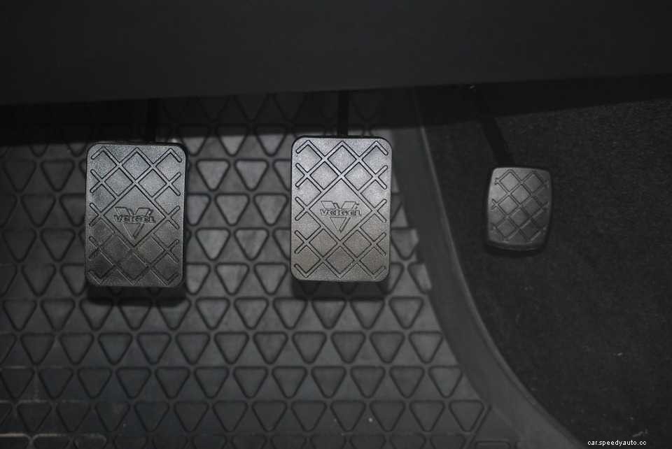 Car Break Lights Won’t Turn Off – The Possible Reasons