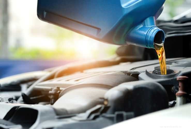 How Much Oil Does My Car Need?