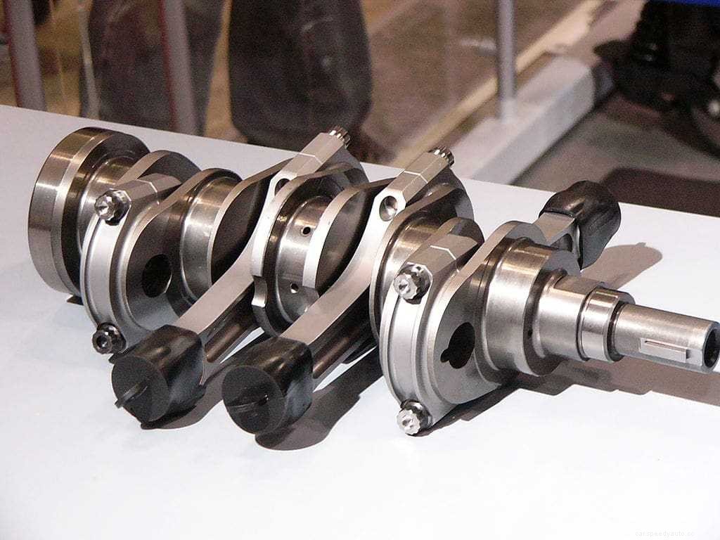 Camshaft vs Crankshaft: Working Methods Explained