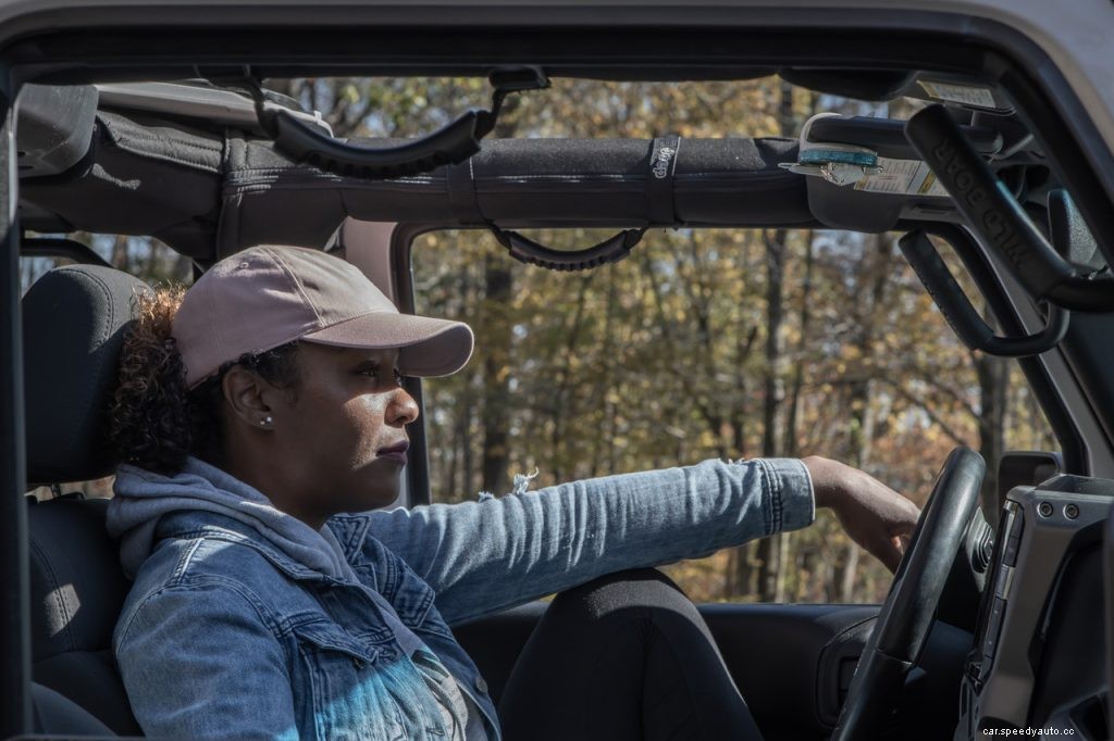 Jeep Wrangler Hardtop and How to Remove It