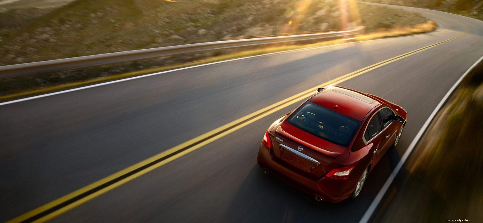 7 Things To Avoid While Driving An Automatic Transmission Car