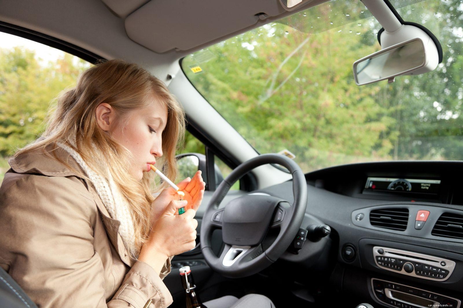 9 Most Dangerous Things To Avoid While Driving a Car