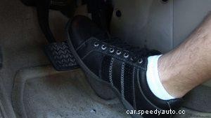 Safe Braking Techniques All Drivers Must Know