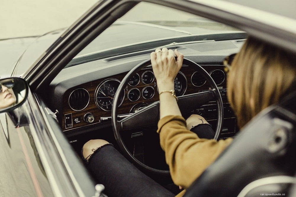 Easy Tips for How to Maintain the Right Driving Posture