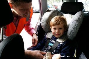 6 Important Rules To Open Car Door Safely