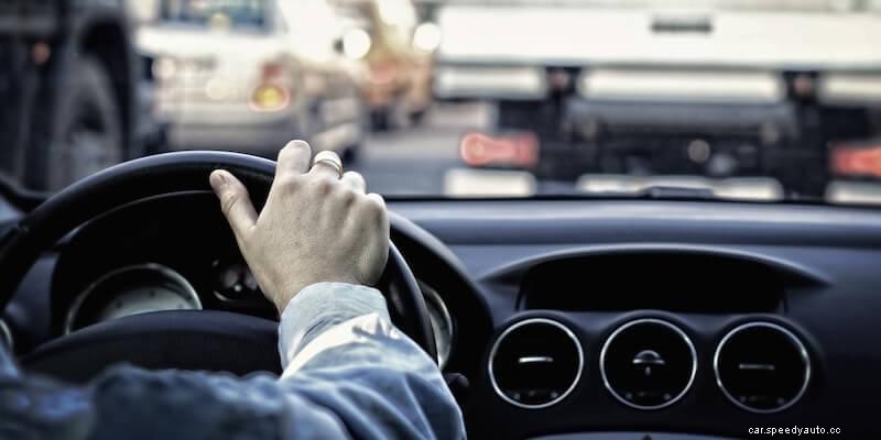 Top 5 Defensive Driving Tips for New Drivers