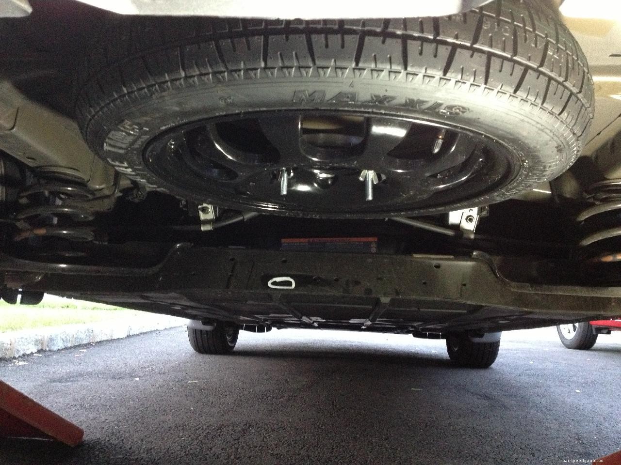 Amazing Guide For Driving On A Flat Tire In Short Distance