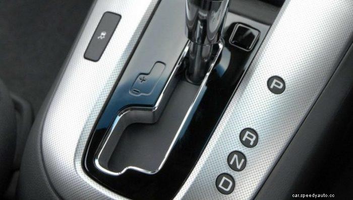 The Start-to-Finish Guide on How to Drive an Automatic Car