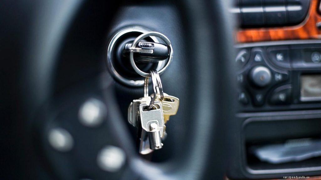 What Happens If You Take the Car Key out While Driving?