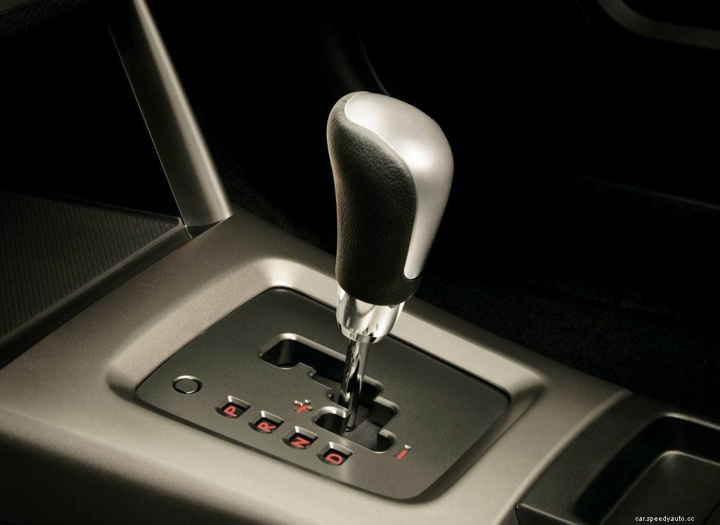 Why Can’t We Use Different Feet for the Brake & Acceleration in Auto Cars?