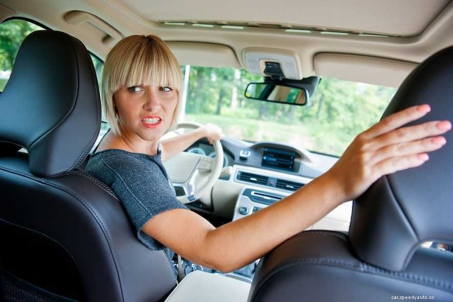 The 3 Best Ways To Drive A Car In Reverse Gear