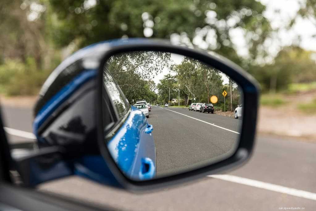 The 3 Best Ways To Drive A Car In Reverse Gear