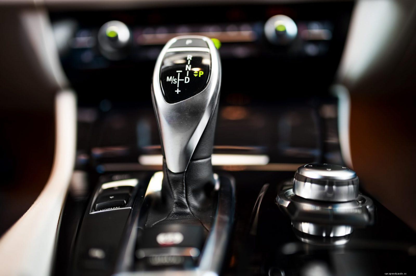 Are Manual Transmission Cars More Fuel Efficient Than Automatics?