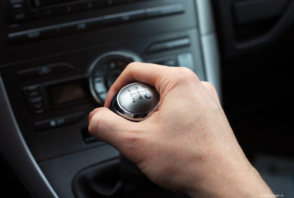 What Sets Apart The Experience Of Driving A Manual Transmission Car?