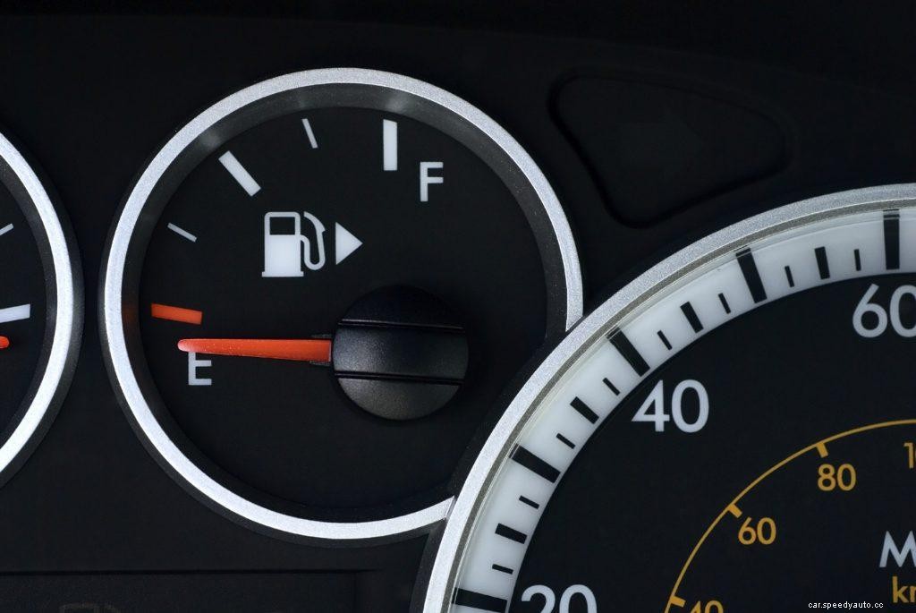 What Is The Arrow Symbol On The Fuel Indicator For?