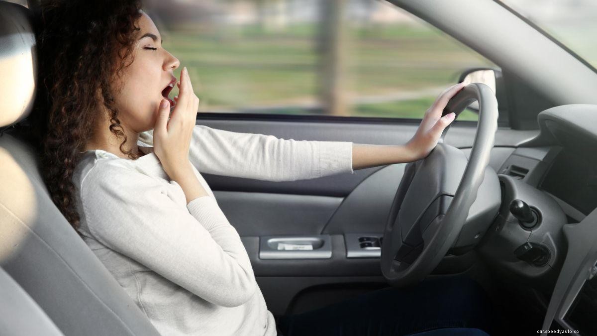 How To Stay Awake While Driving Long Distances or At Night