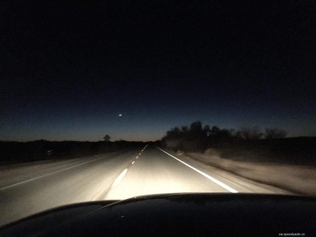 How To Stay Awake While Driving Long Distances or At Night