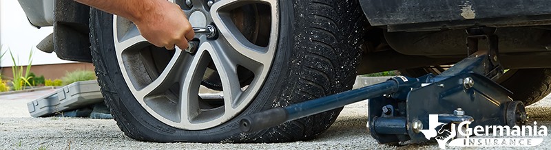 How to change a flat tire in four simple steps