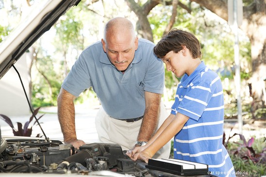Should You Try Auto Repair Yourself?