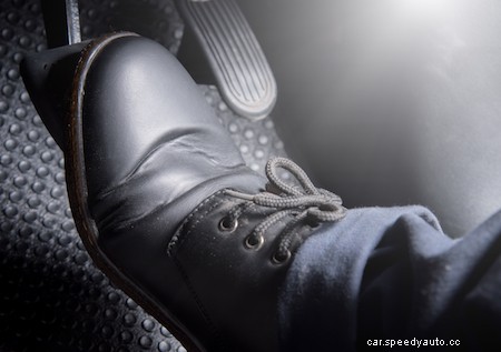 6 Ways To Keep Your Brakes Working All Year Long