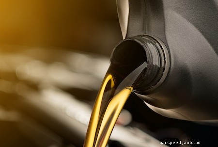 Regular vs Synthetic Motor Oil – What You Should Know