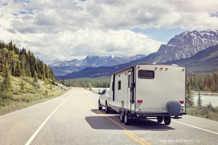 Are You Properly Towing Your Trailer? If Not, It Might Be Impacting Your Brakes and Suspension