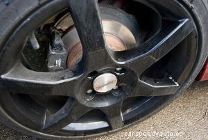 4 Tips to Brake Smoothly and Safely