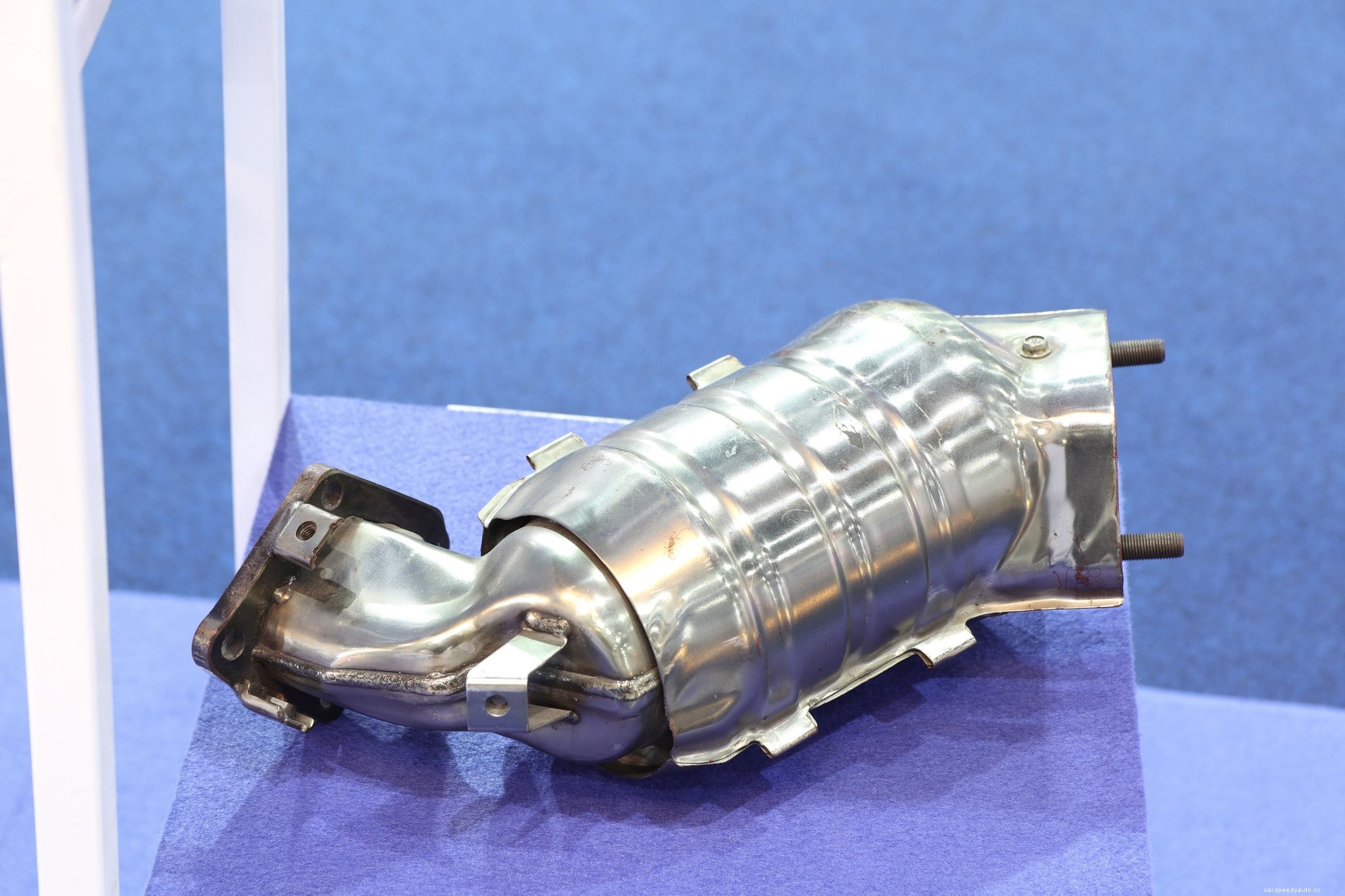 How To Tell If Your Car Has a Bad Catalytic Converter? 9 Signs