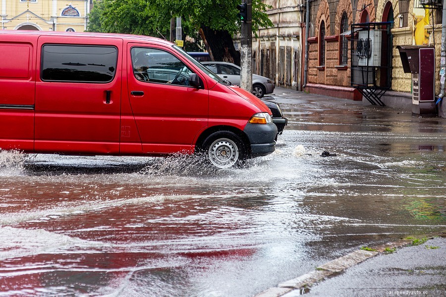 How To Diagnose Water Damage in a Car? 10 Simple Ways