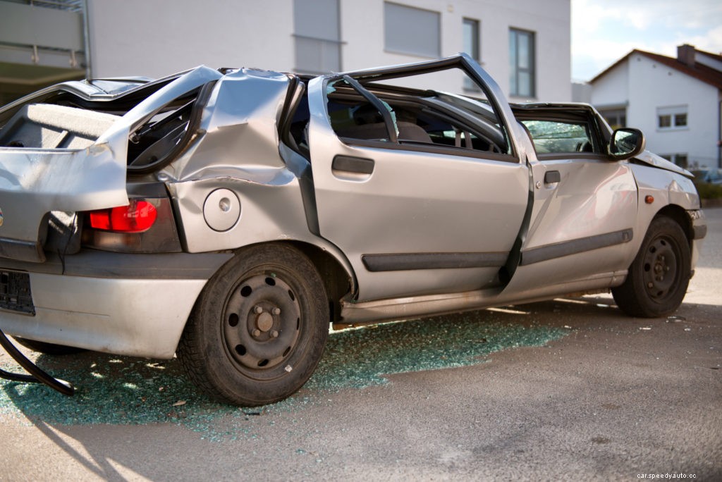 How To Decide If Repairing Your Totaled Car Is Worth It?