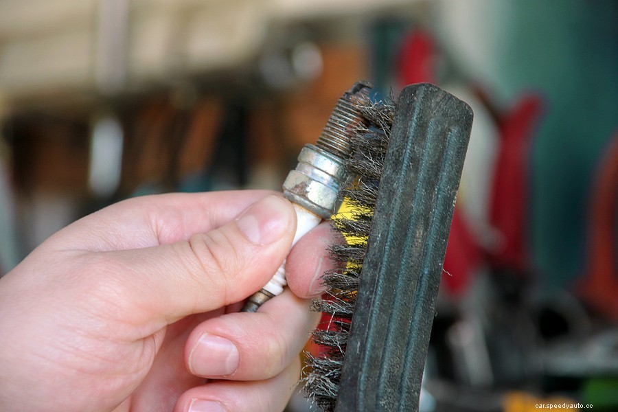 9 Signs of Bad Spark Plugs: All You Need To Know!