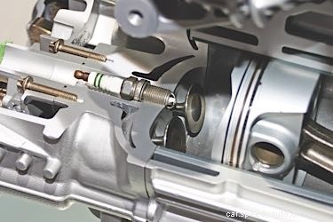 Diagnosing Spark Plugs