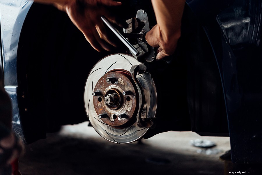 7 Warning Signs That Mean You Need New Rotors