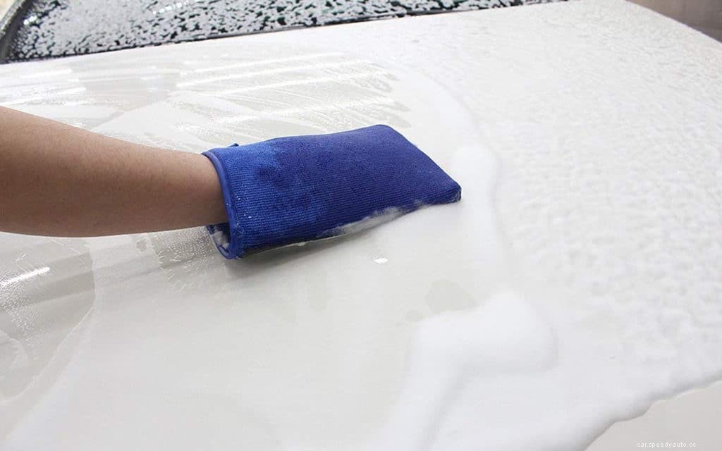 [2022 Guide] The Beginner’s Guide to Car Detailing (Like a Pro)