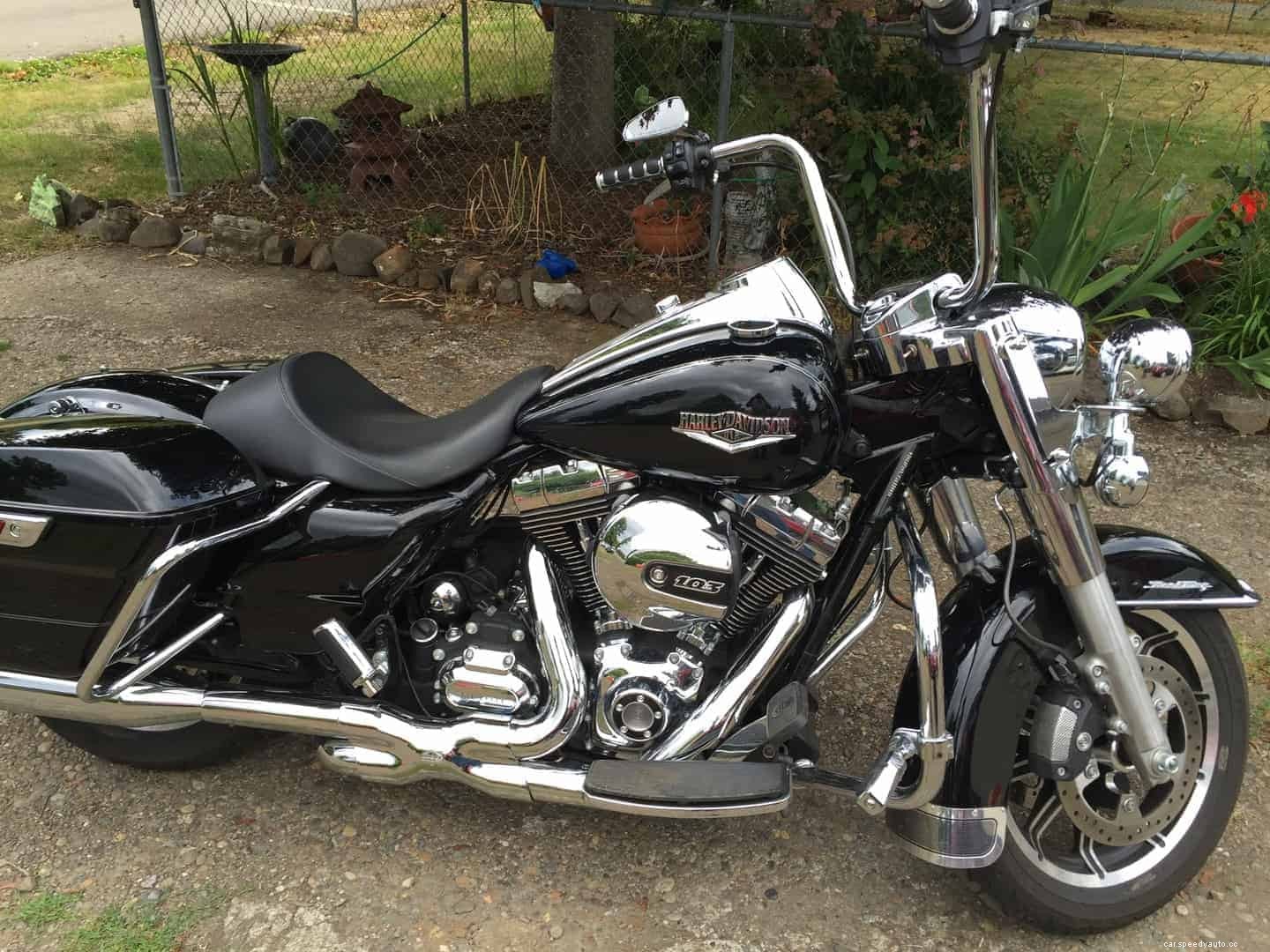 What’s the Trick for Detailing a Black Car?