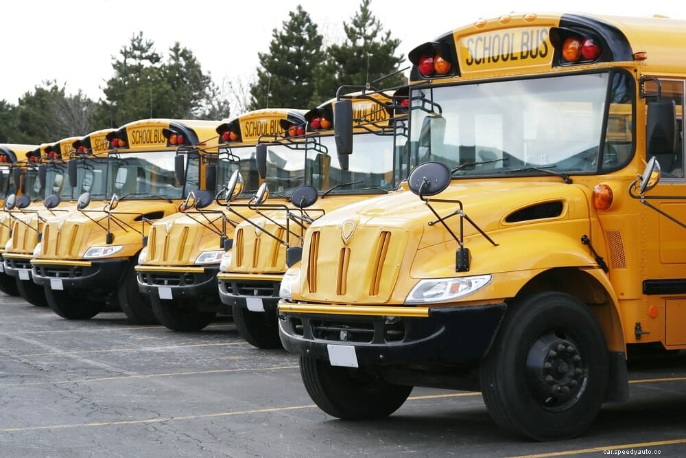 How Many Miles Per Gallon Does A School Bus Get?