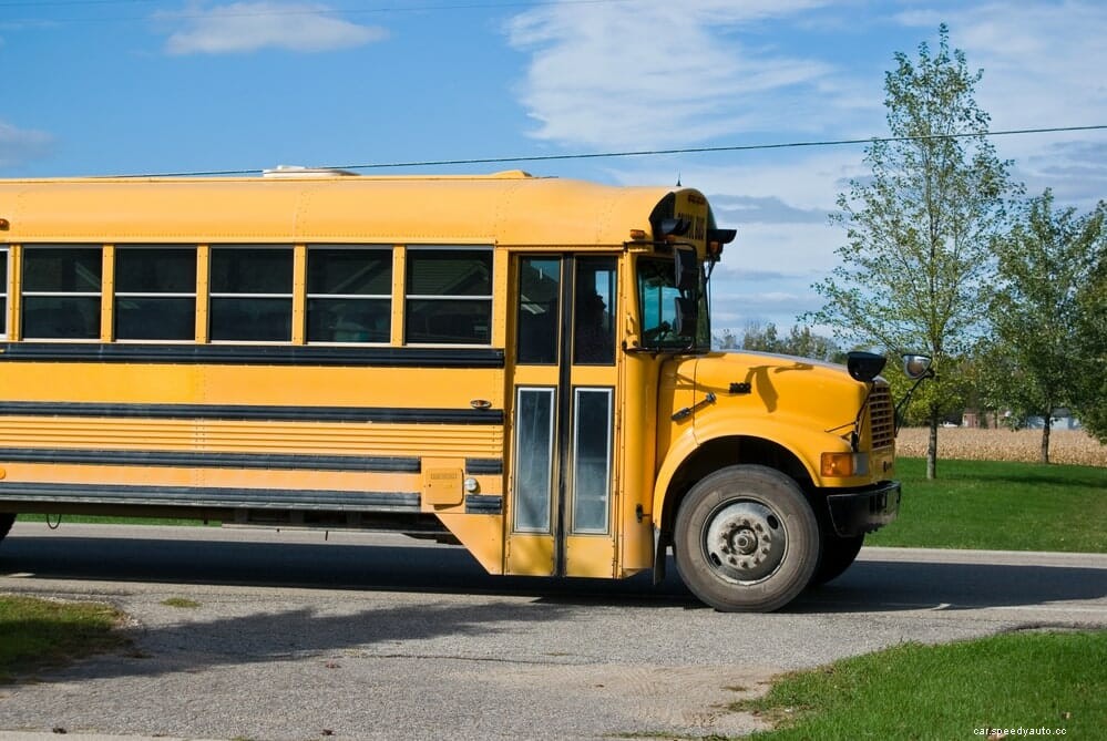 How Many Miles Per Gallon Does A School Bus Get?