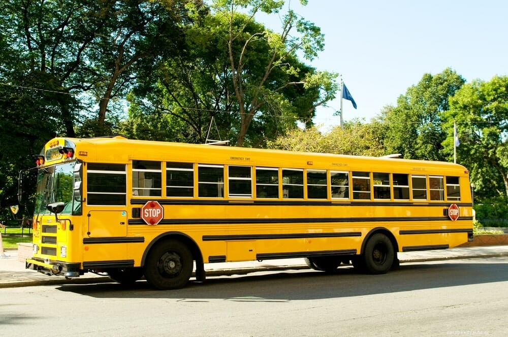 How Many Miles Per Gallon Does A School Bus Get?