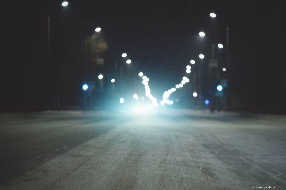 Low Beam vs High Beam Headlights – When To Use Each
